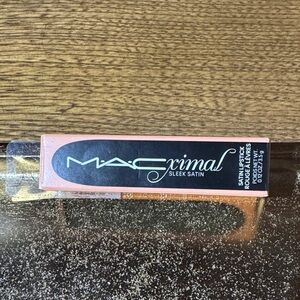 MAC Cosmetics Maximal Sleek Satin Lipstick - Soft Peach